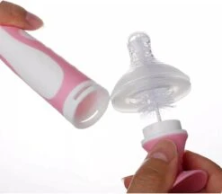 Merkloos Flessenborstel - Schoonmaakborstel Babyfles - Flessenreiniger - Fles Afwasborstel - Borstel Voor Drinkbus Of Drinkfles - Silicone - Duurzaam - Roze -Peuterpaleis Winkel 1200x1048 7