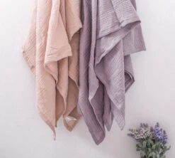 Hydrofiele Doek XL 120x120cm Lila - Luxueuze Kwaliteit - 100% Zacht Katoen - Hydrofiele Luiers - Swaddle - Inbakerdoek - Wikkeldeken- Omslagdoek Baby - Bad -Peuterpaleis Winkel 1200x1080 11