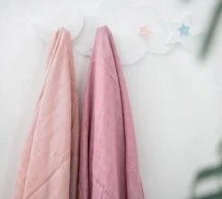 Hydrofiele Doek XL 120x120cm Poederroze - Hydrofiel Luier - Ultra Zacht Bamboe - Swaddle - Inbakerdoek - Wikkeldeken - Omslagdoek Baby - Bad -Peuterpaleis Winkel 1200x1080 4