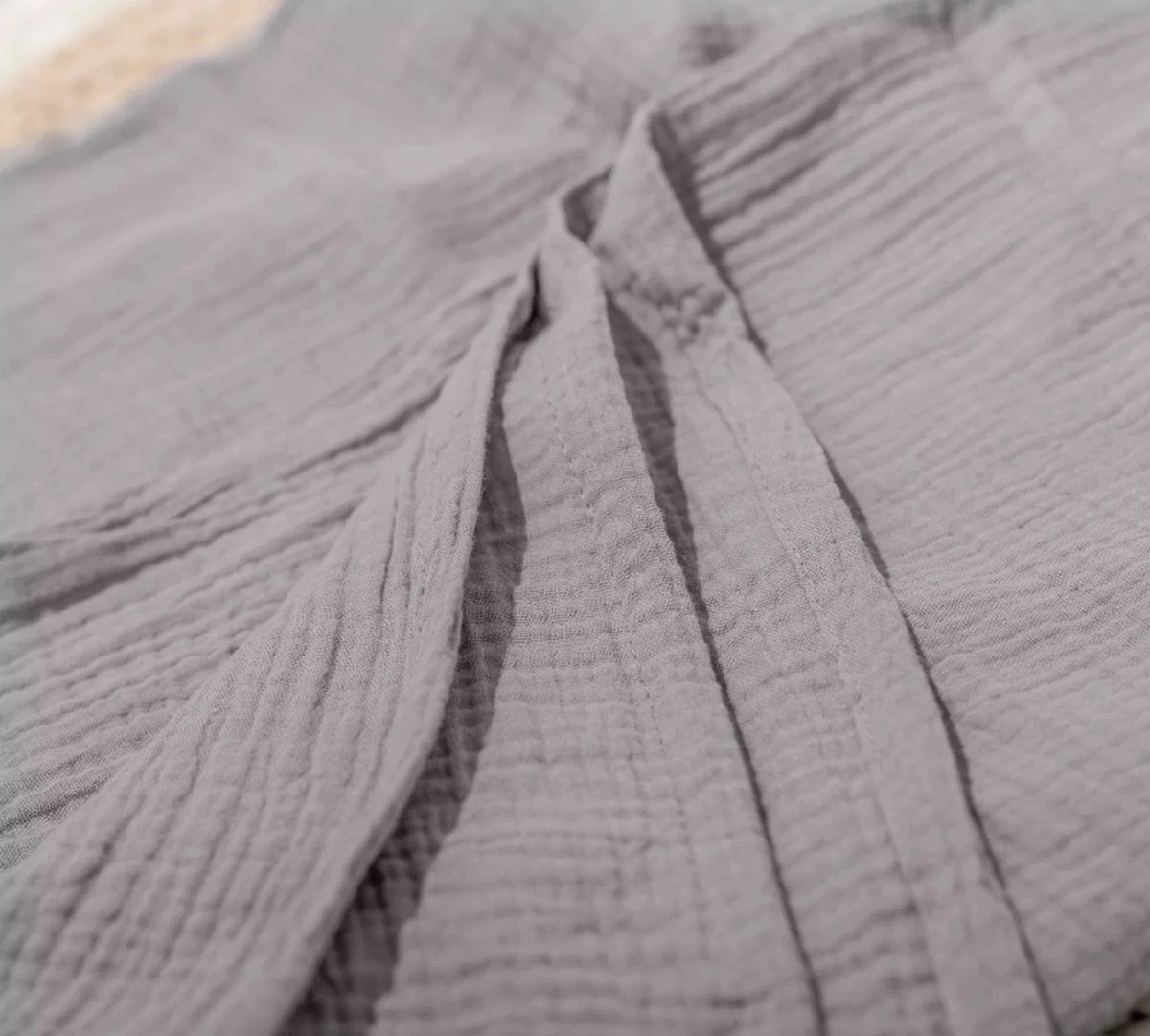 Hydrofiele Doek XL 120x120cm Grijs - Luxueuze Kwaliteit - 100% Zacht Katoen - Hydrofiele Luiers - Swaddle - Inbakerdoek - Wikkeldeken- Omslagdoek Baby - Bad 4 Hydrofiele Doek XL 120x120cm Grijs - Luxueuze Kwaliteit - 100% Zacht Katoen - Hydrofiele Luiers - Swaddle - Inbakerdoek - Wikkeldeken- Omslagdoek Baby - Bad - Afbeelding 2