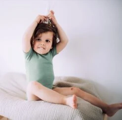 Naïf Billencrème Voor De Gevoelige Huid Met Zink - Parfumvrij - Baby & Kids - 75ml - Met Natuurlijke Ingrediënten -Peuterpaleis Winkel 1200x1179 1