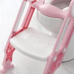 LifeGoods WC Verkleiner Met Trapje - Trainer Met Opstapje - 2 Tot 7 Jaar - Roze/Wit -Peuterpaleis Winkel 1200x1200 1079