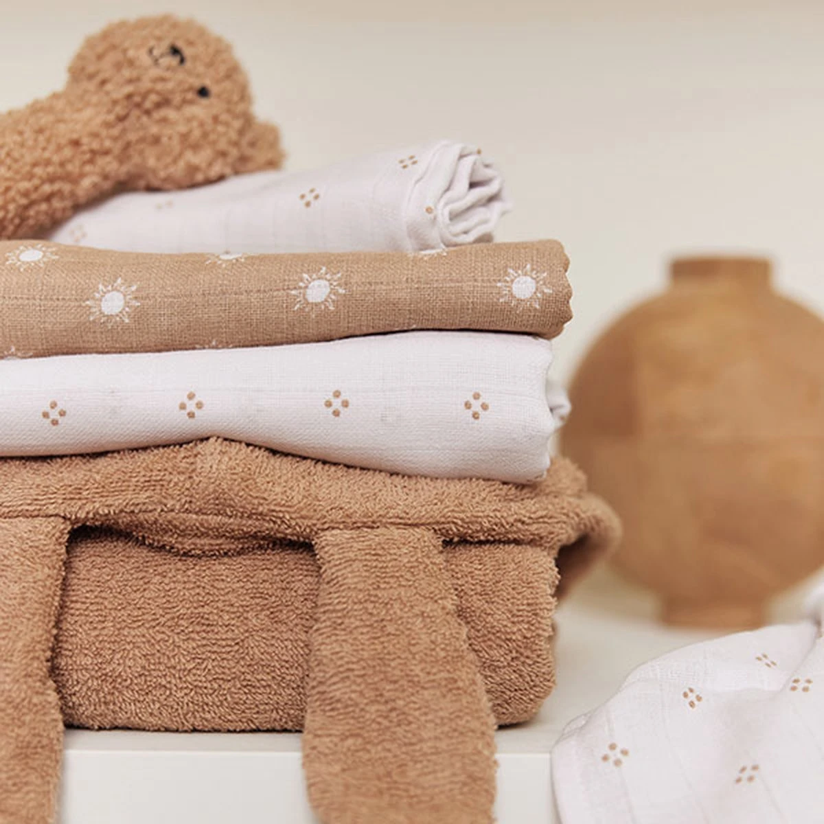 Jollein Hydrofiele Doek Large 115x115cm Stargaze - Biscuit - 2 Stuks 9 Jollein Hydrofiele Doek Large 115x115cm Stargaze - Biscuit - 2 Stuks - Afbeelding 7