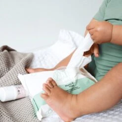 Naïf Plasticvrije Billendoekjes - Voordeelverpakking - Babyverzorging - 32 Stuks X 54 Doekjes - Met Natuurlijke Ingrediënten -Peuterpaleis Winkel 1200x1200 131