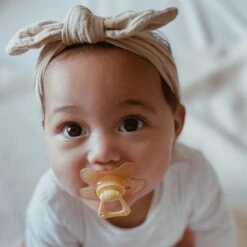 Difrax Fopspeen 6+ Maanden Natural Speen - Lichtgeel/Peach - 2 Stuks -Peuterpaleis Winkel 1200x1200 1404