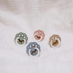 BiBS - Boheme Pacifier Glow In The Dark - Stage 1 Fopspeen - 2 Stuks - Blush Glow / Vanilla Glow -Peuterpaleis Winkel 1200x1200 1438