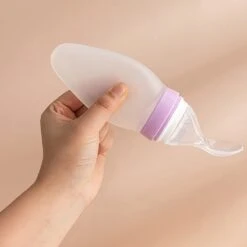 Baby Knijpfles - Baby Knijpfles Met Lepel - 90ml - Blauw - Feeding Spoon - Flesje Met Lepel - Knijpfles - Silicone - Babyfles - Roze -Peuterpaleis Winkel 1200x1200 1985