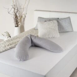 Theraline Voedingskussen En Zwangerschapskussen - Katoen - Grijs Met Stippen -Peuterpaleis Winkel 1200x1200 2064