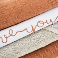 Jollein Baby Laken Ledikant 120x150cm Love You - Caramel 26 Jollein Baby Laken Ledikant 120x150cm Love You - Caramel -Peuterpaleis Winkel 1200x1200 2533