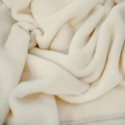 WOOOL® Merino Dekentje - FLUFFY (95x135cm) 100% Merino Wol - Plaid - Wollen Deken - Wieg Ledikant -Peuterpaleis Winkel 1200x1200 2669