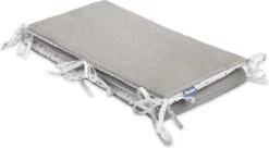 Sensillo Baby Bedbumper - Bedomrander - Anti Stootrand Ledikant - Bed Zijbeschermers - 180x30cm - Wafel Grijs Paardenbloemen -Peuterpaleis Winkel 1200x663 3