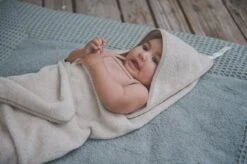 Koeka Baby Badcape Dijon Daily - 100x100cm - Zand -Peuterpaleis Winkel 1200x798 4