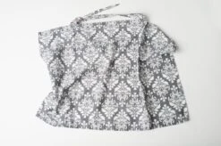 Udder Covers Borstvoedingsdoek - Voedingsdoek - Grace - Grijs Wit Print -Peuterpaleis Winkel 1200x798 8