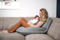 TELANO® Voedingskussen XXL Velvet Wasbare Hoes - Opbergtas - U Vorm - Extra Groot - Zijslaapkussen - Grijs -Peuterpaleis Winkel 1200x799 63