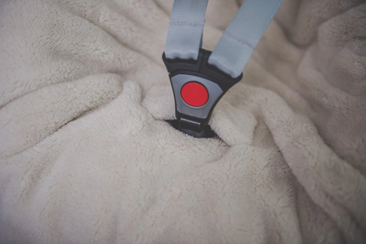 Koeka Omslagdoek Teddy Oddi - Lichtbruin - 100x100cm 5 Koeka Omslagdoek Teddy Oddi - Lichtbruin - 100x100cm - Afbeelding 3