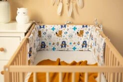 Sensillo Baby Bedbumper - Bedomrander - Anti Stootrand Ledikant - Bed Zijbeschermers - 180x30cm - Wafel Grijs Bosdiertjes -Peuterpaleis Winkel 1200x800 339