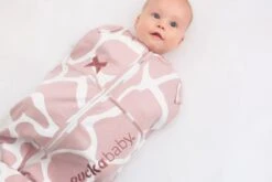 Puckababy Inbakerslaapzak Original Mini 3-6 Maanden - Giraph Candy -Peuterpaleis Winkel 1200x800 426