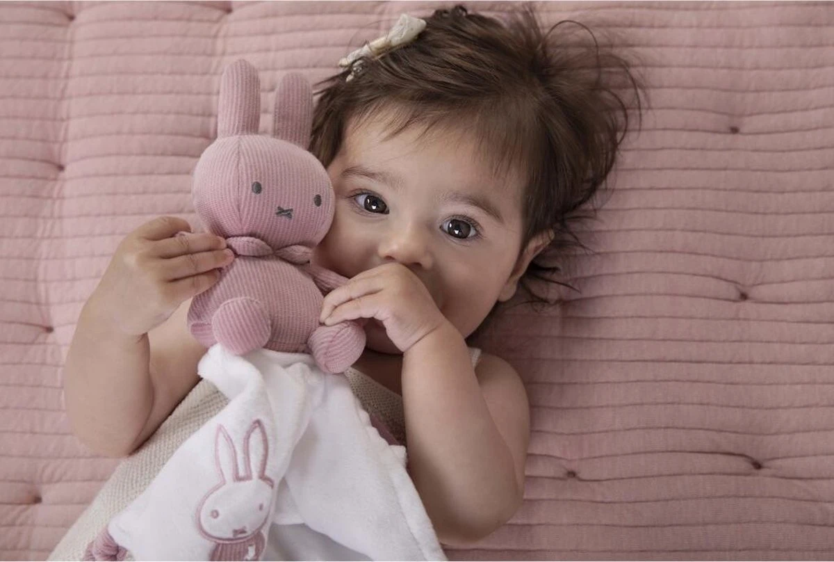 Tiamo Collection Knuffeldoekje Nijntje - Pink Baby Rib 7 Tiamo Collection Knuffeldoekje Nijntje - Pink Baby Rib - Afbeelding 5