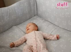 Steff - Parkomrander - Boxomrander 340x29 Cm - Print Schommelpaardjes - OEKO-TEX Standard 100 -Peuterpaleis Winkel 1200x880 2