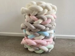 IL BAMBINI Gevlochten Baby Bed Bumper Treccia - Bedomrander - Box Omrander - Hoofdbeschermer - Boxrand - Bedbumper - Stootrand - Boxomrander - (3 Meter) Wit -Peuterpaleis Winkel 1200x899 13