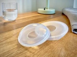 Youha® - Lekschalen - Borstschalen - Moedermelk Collector - Opvangen Van Borstmelk - Afkolven - BPA Vrij - Orgineel Youha Product - Set Van 2 Stuks -Peuterpaleis Winkel 1200x899 6