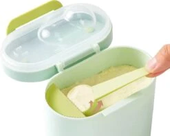 Without Lemon - Baby Melkpoeder Doseer Box - Reisbox - Opbergdoos Voor Voeding - Dispenser Met Schraper En Lepel - Roze - 400ml 7 Without Lemon - Baby Melkpoeder Doseer Box - Reisbox - Opbergdoos Voor Voeding - Dispenser Met Schraper En Lepel - Roze - 400ml -Peuterpaleis Winkel 1200x962 3