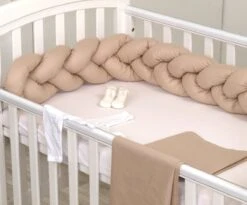 MamaLoes Amy Beige 210 Cm Braided Bedbumper 84479