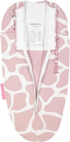 Puckababy Inbakerslaapzak Original Mini 3-6 Maanden - Giraph Candy -Peuterpaleis Winkel 598x1200 5