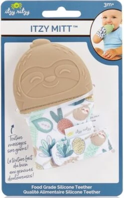 Itzy Ritzy - Itzy Mitt™ - Baby Bijtwant - Beige Luiaard -Peuterpaleis Winkel 757x1200 1