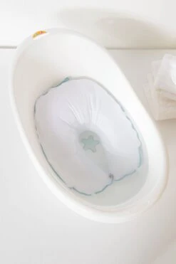 Doomoo Basics - Comfy Bath - Meegroeiend Badkussen -Peuterpaleis Winkel 799x1200 2