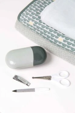 LUMA Bad- En Verzorgingsset (8-delig) - Sage Green -Peuterpaleis Winkel 799x1200 20