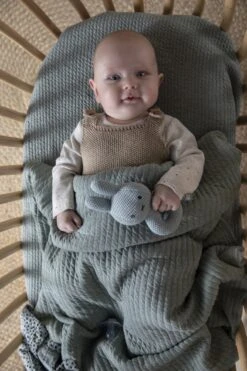 Nijntje Green Knit Rammelaar 13 Nijntje Green Knit Rammelaar -Peuterpaleis Winkel 799x1200 27