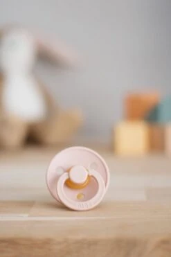 BIBS Fopspeen - Maat 2 (6-18 Maanden) - Peach -Peuterpaleis Winkel 799x1200 34