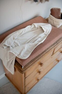 Koeka Omslagdoek Baby Stretch Terry Vik - Zand -Peuterpaleis Winkel 799x1200 64