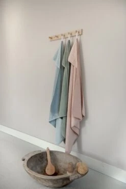 Koeka Baby Badcape Dijon Daily - 100x100cm - Lichtroze -Peuterpaleis Winkel 799x1200 7