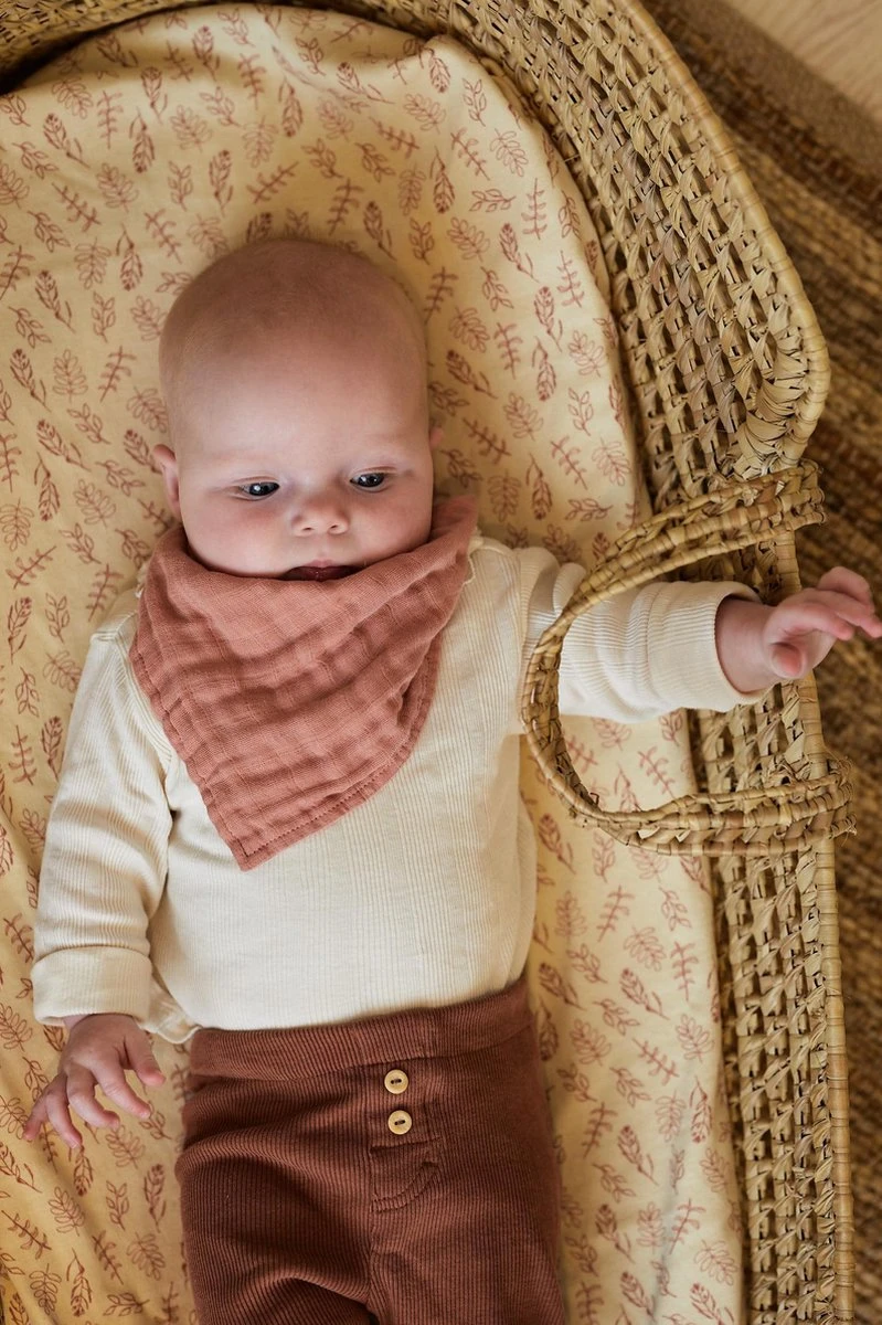 Jollein Baby Hoeslaken Ledikant Jersey 60x120cm - Meadow - Rosewood 7 Jollein Baby Hoeslaken Ledikant Jersey 60x120cm - Meadow - Rosewood - Afbeelding 5