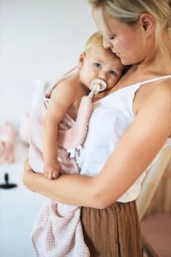 Jollein Hydrofiel Multidoek Snake 70x70cm - Pale Pink - 3 Stuks -Peuterpaleis Winkel 800x1200 1