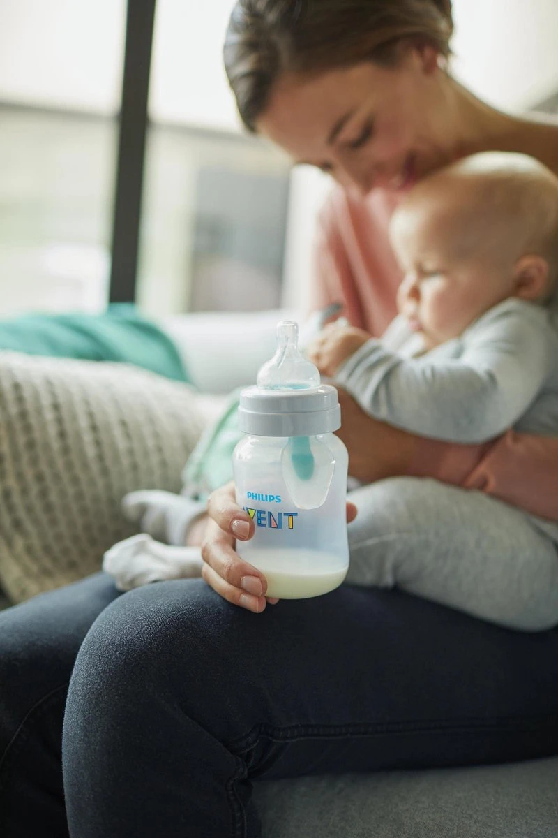 Philips Avent SCF813/14 Anti-Colic Babyfles - Met AirFree Ventiel - 260 Ml - 1 Stuks 15 Philips Avent SCF813/14 Anti-Colic Babyfles - Met AirFree Ventiel - 260 Ml - 1 Stuks - Afbeelding 13