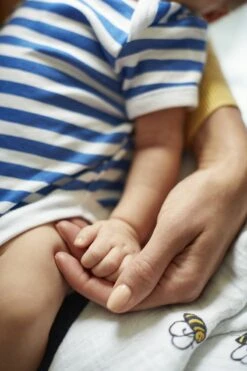 Philips Avent Anti-colic SCF821/14 - Babyfles (260 Ml) - 1 Stuk - Roze -Peuterpaleis Winkel 800x1200 119