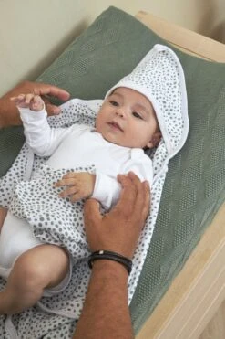 Meyco Badcape Basic Jersey/Cheetah 2-pack - Forest Green - 80x80cm -Peuterpaleis Winkel 800x1200 19