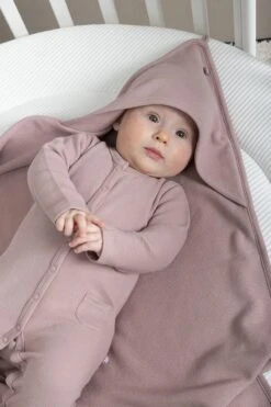 Baby's Only Gebreide Wikkeldeken - Omslagdoek Baby Pure - Caramel - 75x75 Cm - 100% Ecologisch Katoen - Geschikt Voor Drie- En Vijfpuntsgordel -Peuterpaleis Winkel 800x1200 217