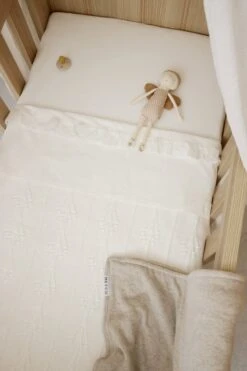 Meyco Ruffle Wieglaken - Offwhite - 75x100cm -Peuterpaleis Winkel 800x1200 300