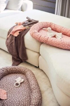 Jollein Babynest Meadow 90x52cm - Chestnut -Peuterpaleis Winkel 800x1200 418