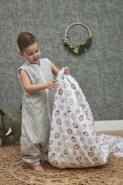 Meyco Animal Dekbedovertrek Ledikant - 100x135 Cm -Peuterpaleis Winkel 800x1200 420