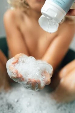 Naïf Baby Wasgel - Baby En Kind - 200ml - Met Natuurlijke Ingrediënten -Peuterpaleis Winkel 800x1200 7