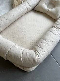 Bébélunes - ToGo Dot Beige - Babynest - Beige - 30x50 - Inclusief Kussen -Peuterpaleis Winkel 899x1200 47