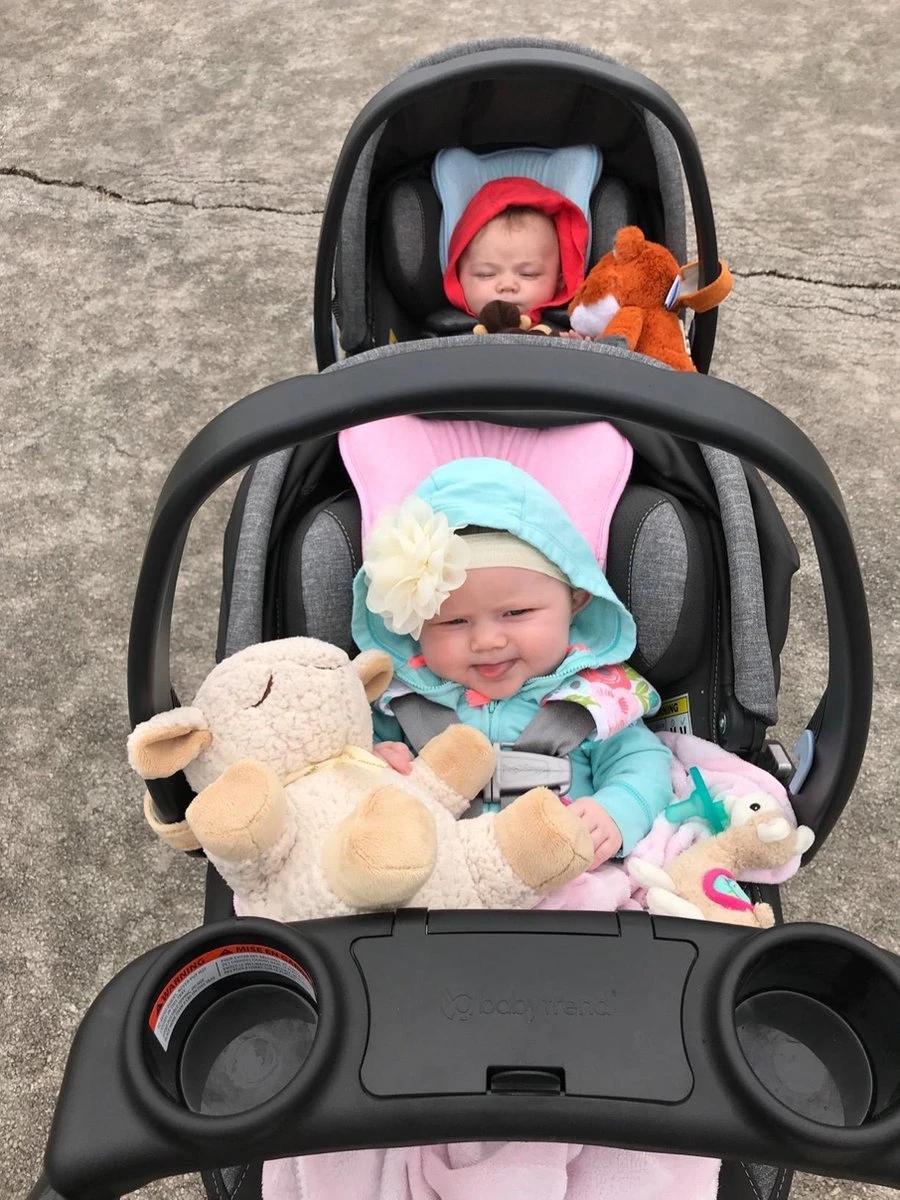 Baby IQ Orthopedisch Baby Hoofdkussen – Traagschuim – Tegen Plat Achterhoofd – Kraamcadeau –Roze – Incl Bandana Slabber 7 Baby IQ Orthopedisch Baby Hoofdkussen – Traagschuim – Tegen Plat Achterhoofd – Kraamcadeau –Roze – Incl Bandana Slabber - Afbeelding 5