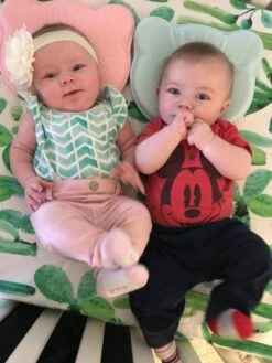 Baby IQ Orthopedisch Baby Hoofdkussen – Traagschuim – Tegen Plat Achterhoofd – Kraamcadeau –Roze – Incl Bandana Slabber 21 Baby IQ Orthopedisch Baby Hoofdkussen – Traagschuim – Tegen Plat Achterhoofd – Kraamcadeau –Roze – Incl Bandana Slabber -Peuterpaleis Winkel 900x1200 41