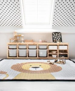 Love By Lily - Groot Speelkleed - Mr. Chairman Lion - 200x150cm 13 Love By Lily - Groot Speelkleed - Mr. Chairman Lion - 200x150cm -Peuterpaleis Winkel 992x1200 1
